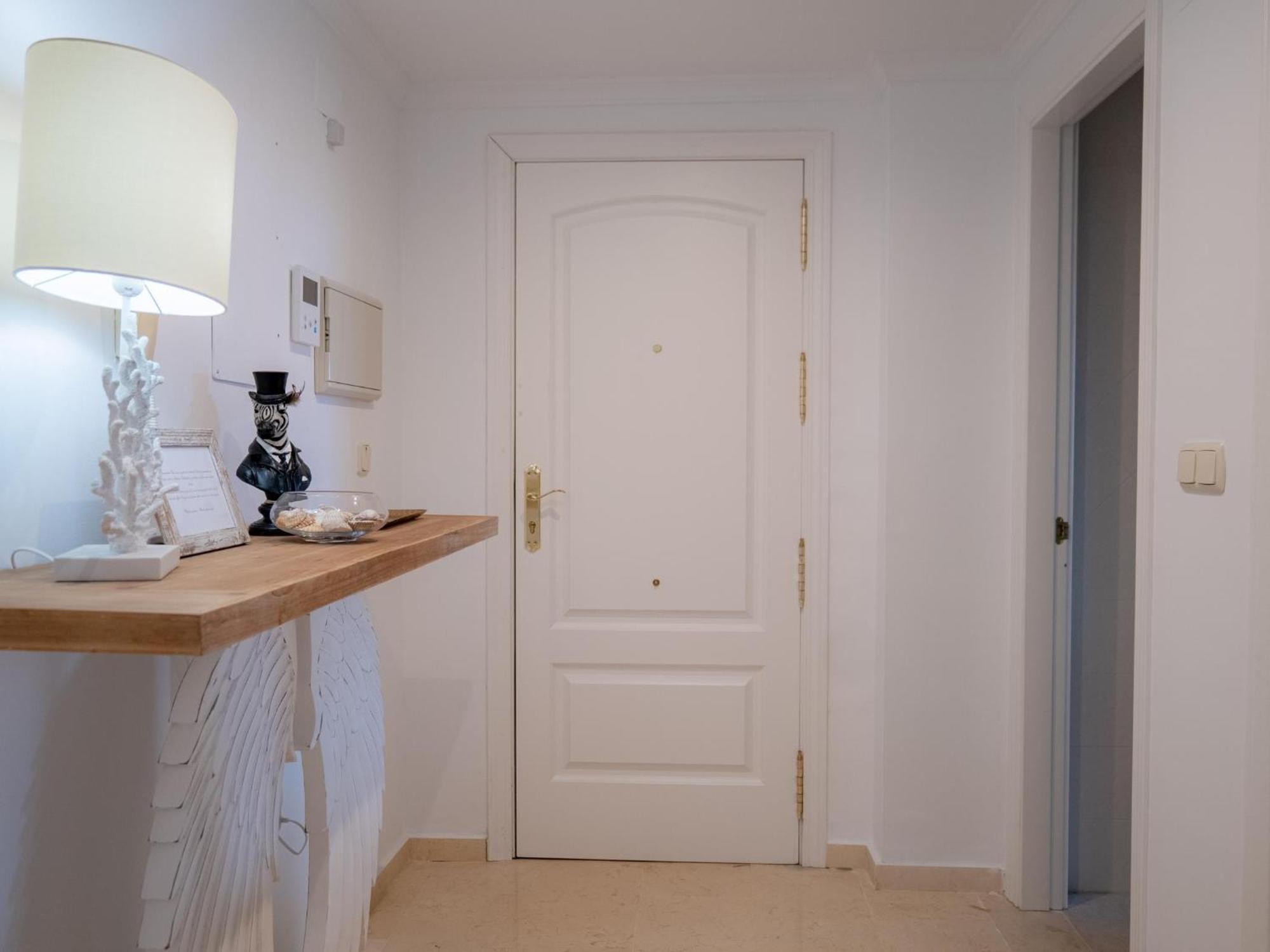 Apartmento Familiar Con Piscina Con Vista Al Mar * Marbella