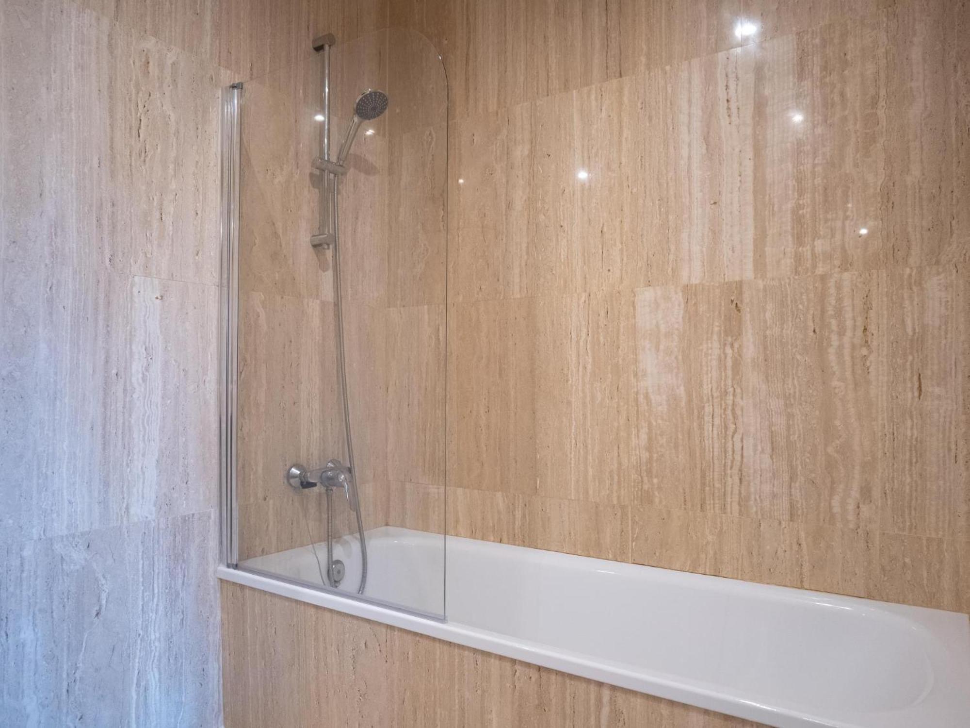 Apartmento Familiar Con Piscina Con Vista Al Mar